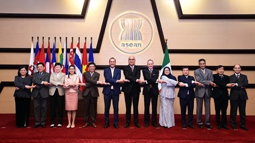 Le Vietnam à une réunion du Comité de partenariat pour le développement ASEAN-Italie
